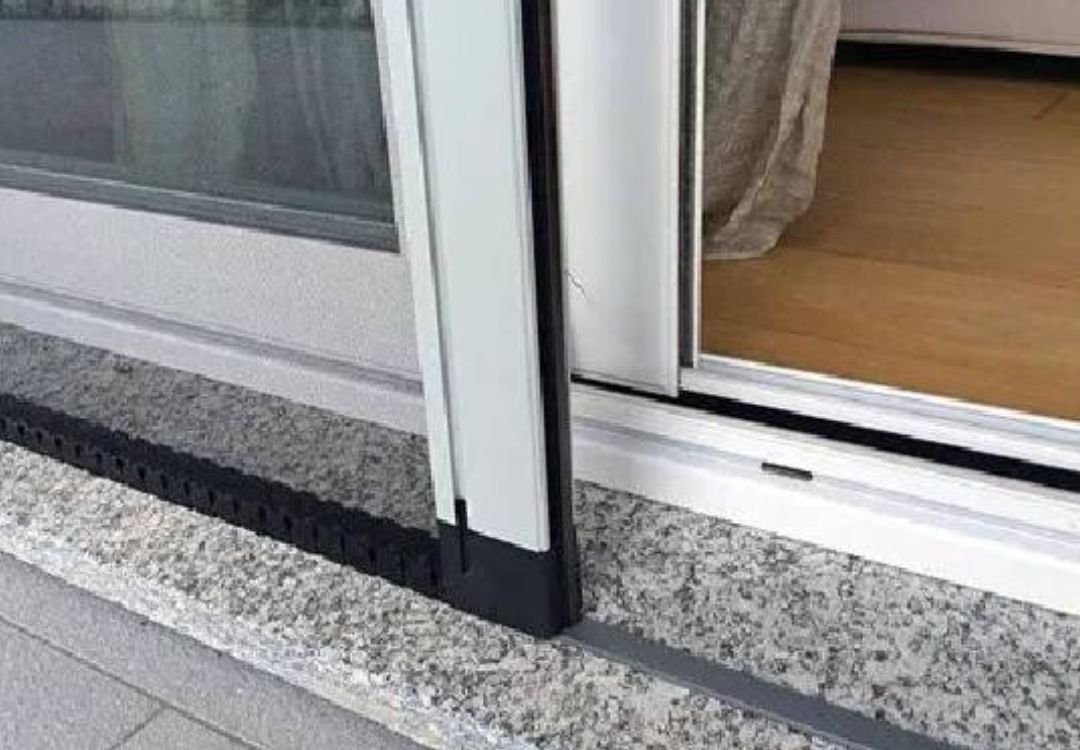 barrier free mosquito net door